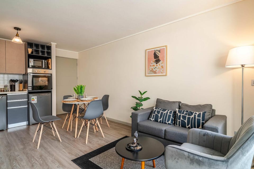 HOM I Cerca Barrio Italia Aire Acondicionado Wifi Gym Metro B0611 Apartment in Santiago