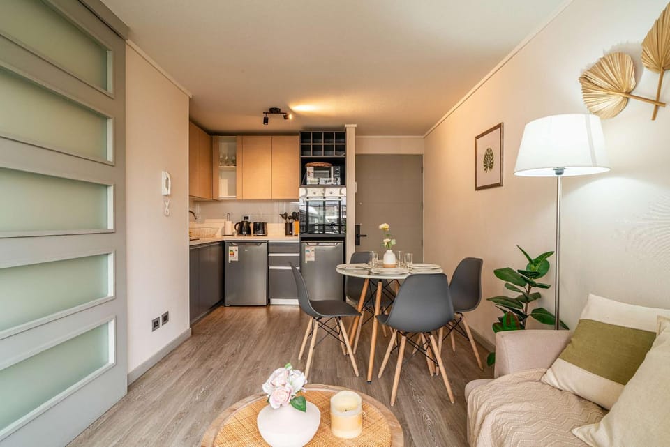 HOM I Wifi Aire Acondiconado Parking Gym Piscina Metro B603 Apartment in Santiago