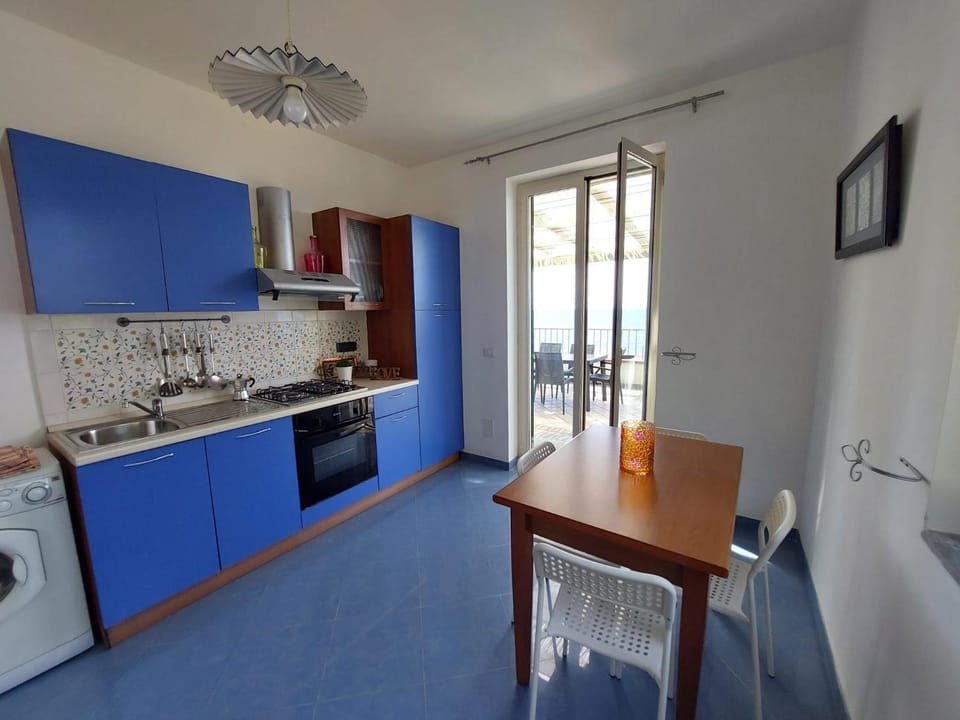 Waikiki Beach Appartamenti Vacanze Apartment in Campania