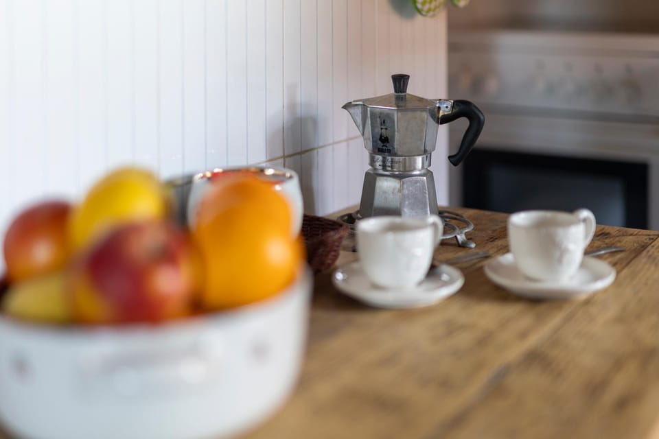 Coffee/tea facilities, Breakfast