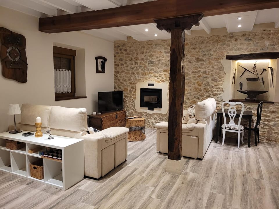 Casa rural El Yunque House in Cantabria