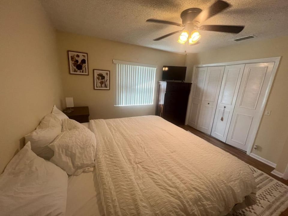 John Shirleys Retreat House in Winter Haven