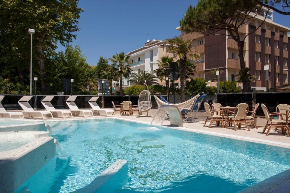 Garden view, Swimming pool