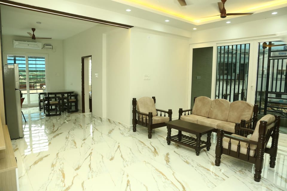 Living room, Seating area, Dining area