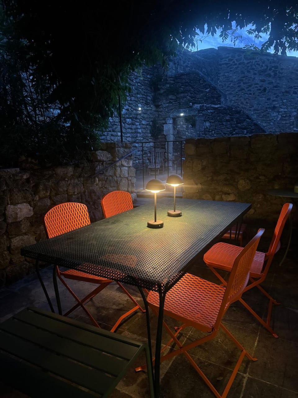 Night, Dining area