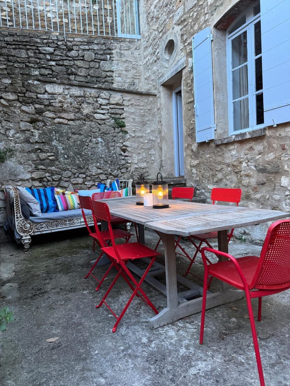 Patio, Dining area