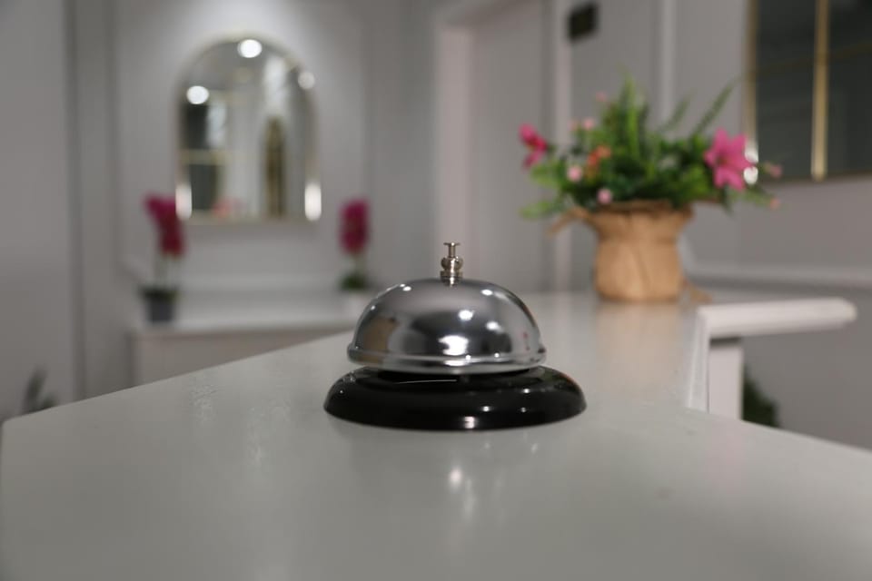 Lobby or reception, Internal: Not applicable to any particular room