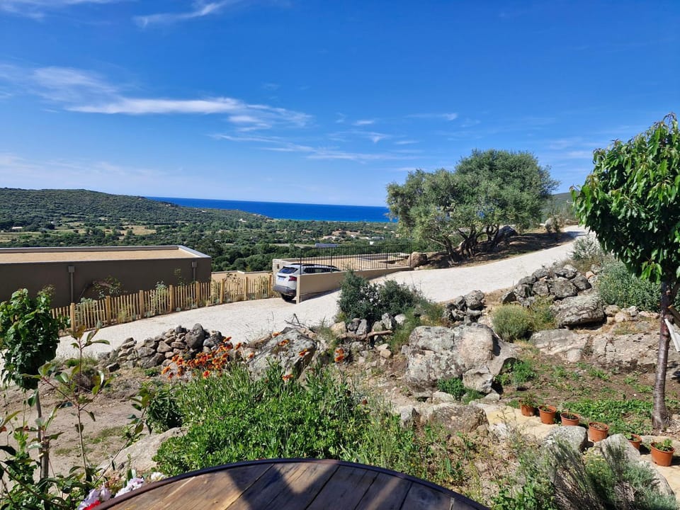 Vos vacances à 3 minutes de la mer Apartment in Belgodère