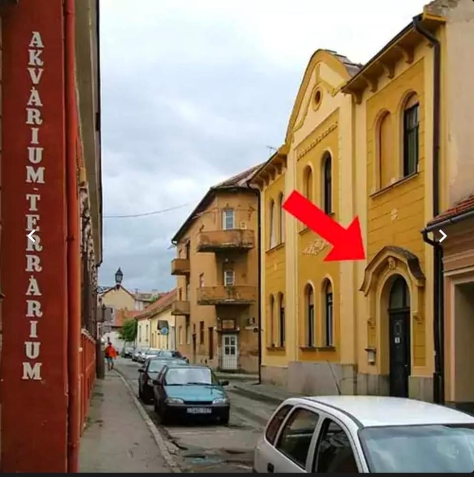 Property building, Street view