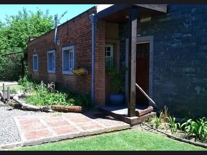 Nupalembe House in Ezeiza
