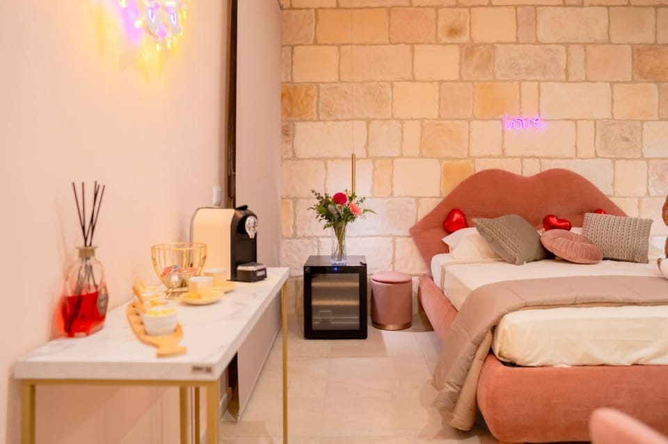 Roses Suite & Apartments Bed and Breakfast in Apulia
