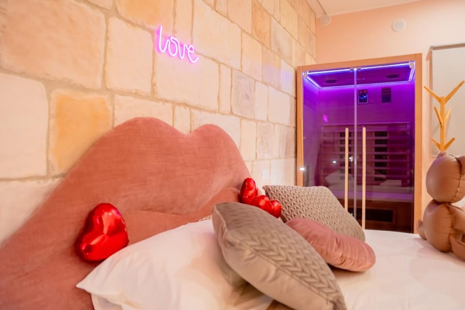 Roses Suite & Apartments Bed and Breakfast in Apulia
