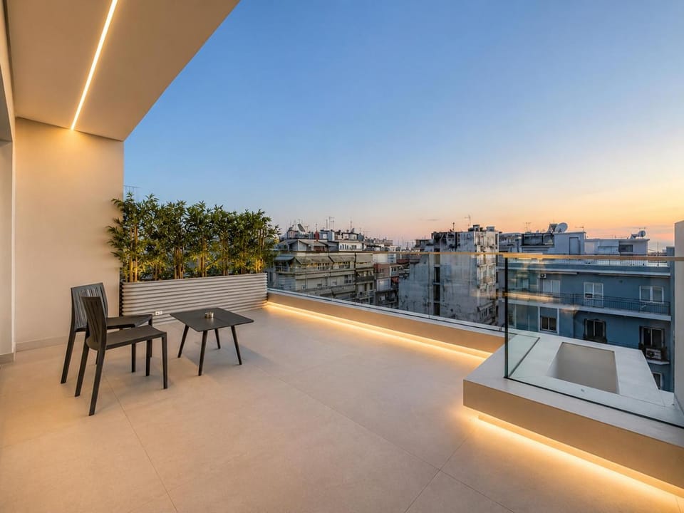 Luxury Penthouse 1BR Central Thessaloniki Apartment in Thessaloniki