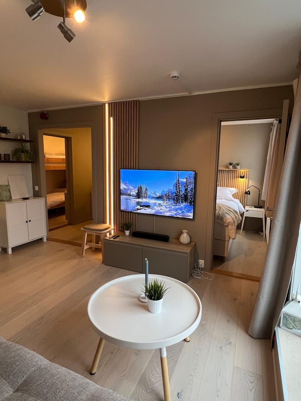 Communal lounge/ TV room, TV and multimedia, Living room, Photo of the whole room, Seating area, Evening entertainment