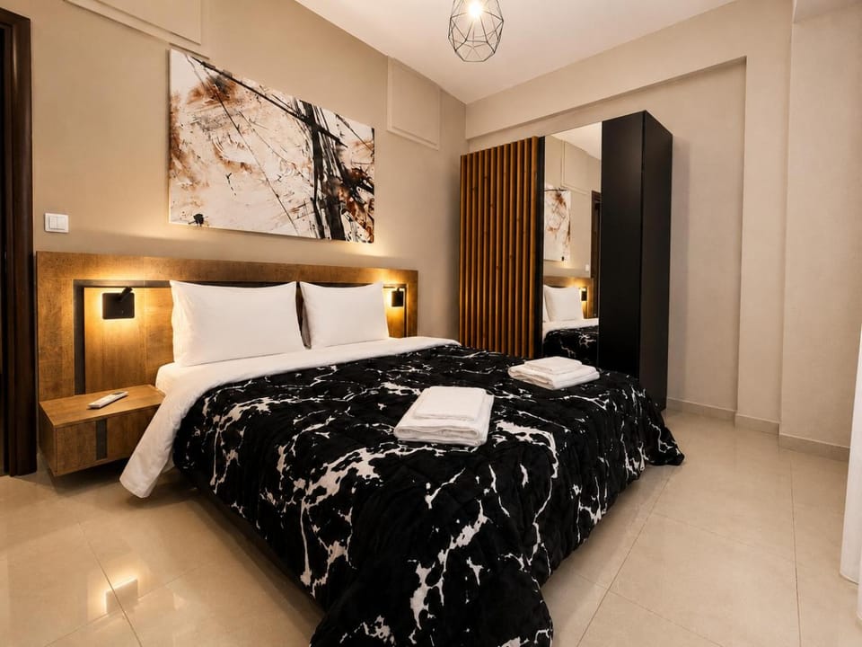 Bed, Photo of the whole room, Bedroom, towels, wardrobe, air conditioner