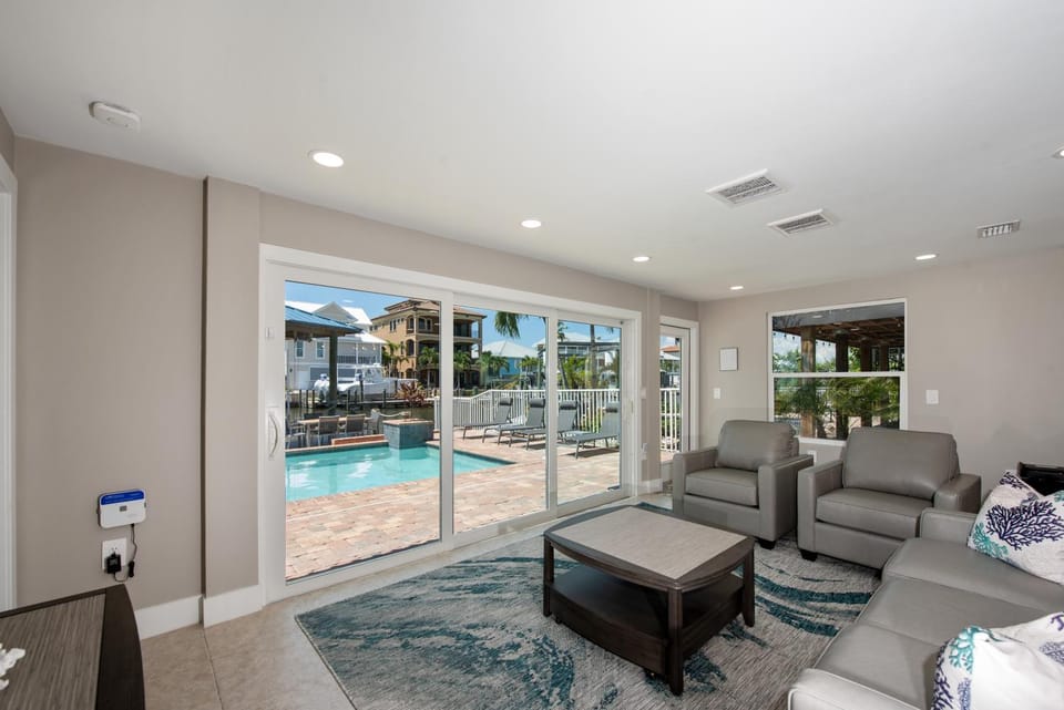 Kokomo by Sun Palace Vacations House in Estero Island