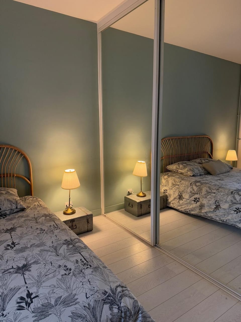 Photo of the whole room