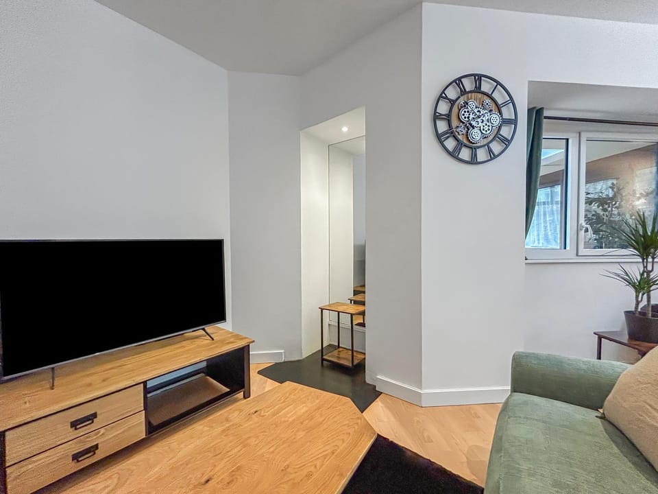 TV and multimedia, Living room