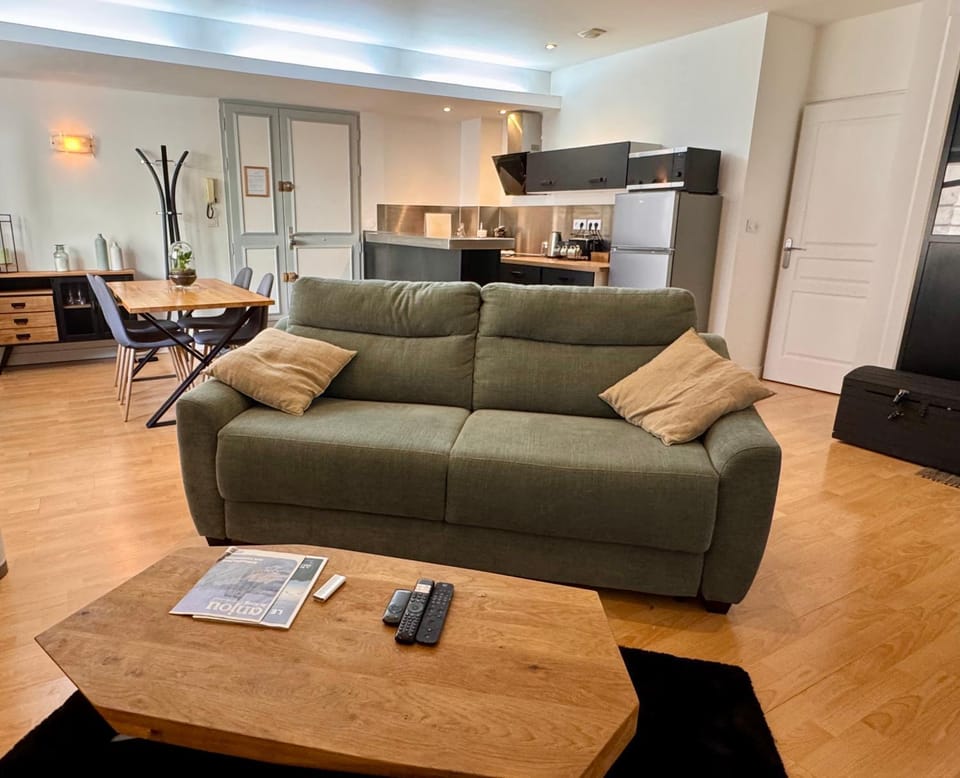 T2 Spacieux & Lumineux Hyper Centre Apartment in Angers