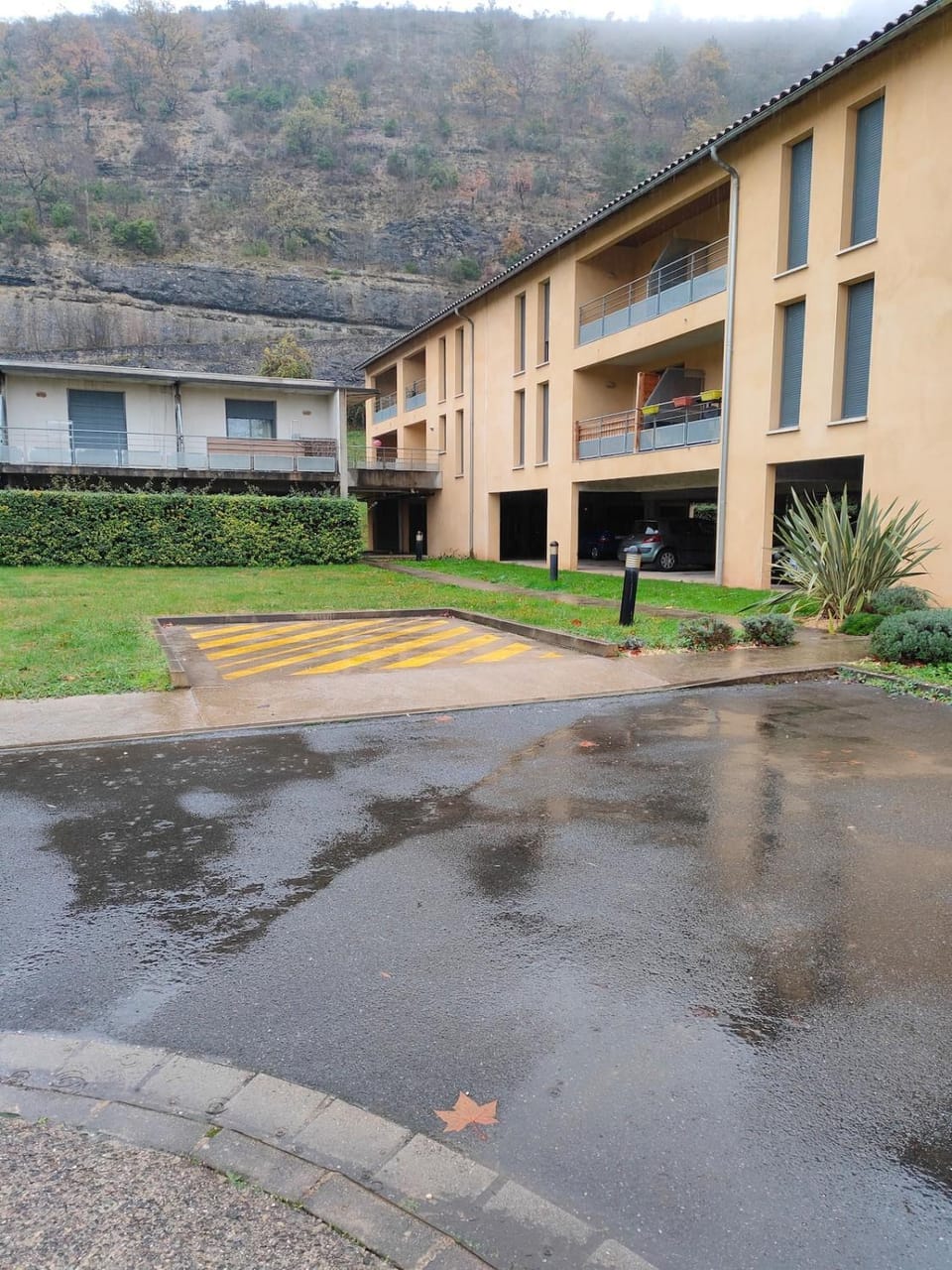 Appart 3 pieces cosy avec parking proche centre ville Apartment in Cahors