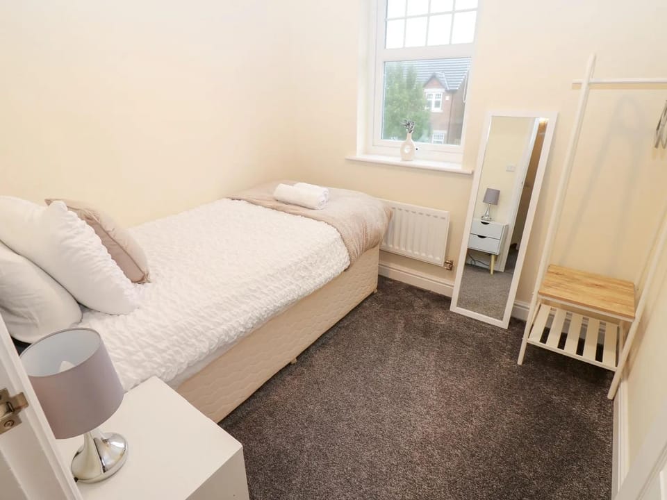 Linga House - 3 Bedrooms - Sleeps 5 Apartment in Copeland District