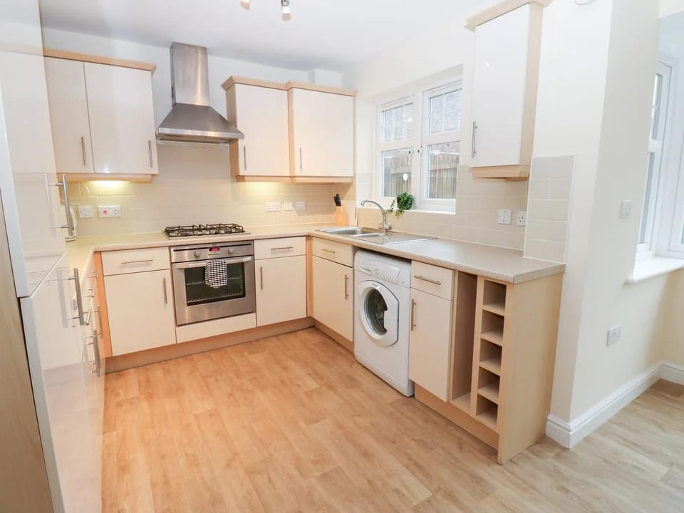 Linga House - 3 Bedrooms - Sleeps 5 Apartment in Copeland District
