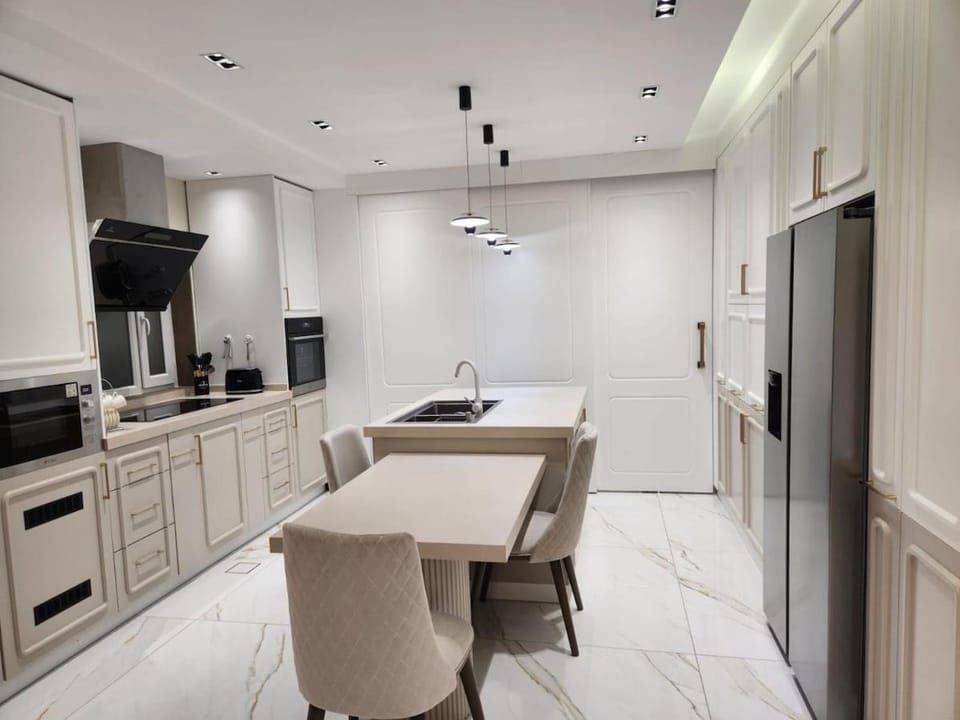 Halimah 3BR Luxury Apt-Der Ghbar Apartment in Africa