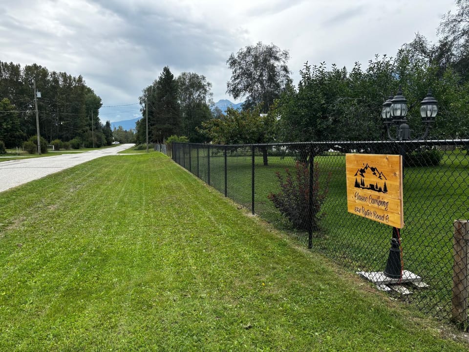 Natural landscape, Street view