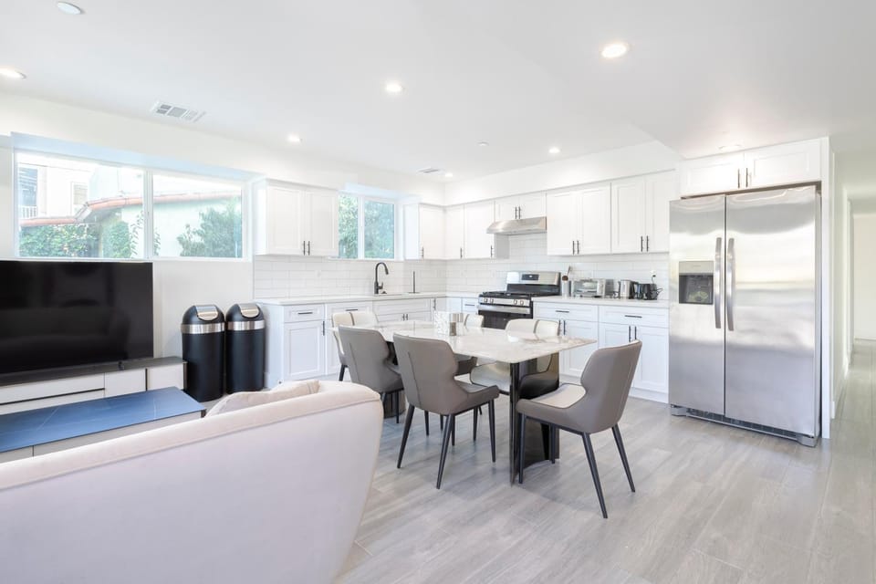 Shared Apartment Hotel in LA Downtown Apartment in Los Angeles