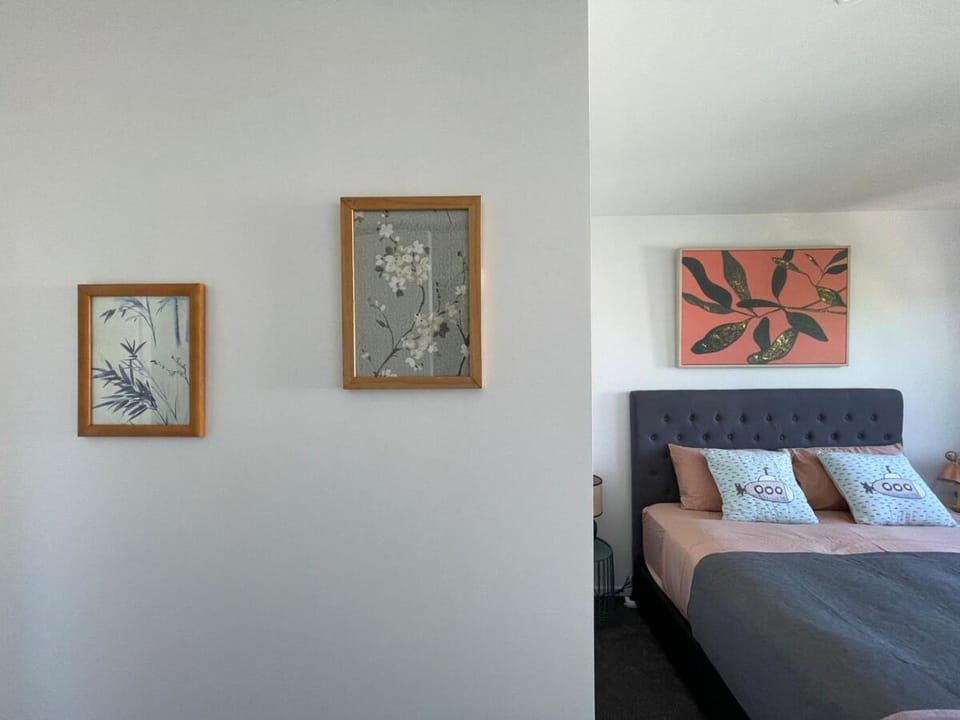 The Gilded Cross - Luxury CBD 3 Bedrooms Apartment in Christchurch