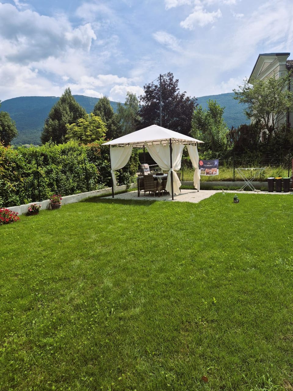 Garden, Garden view