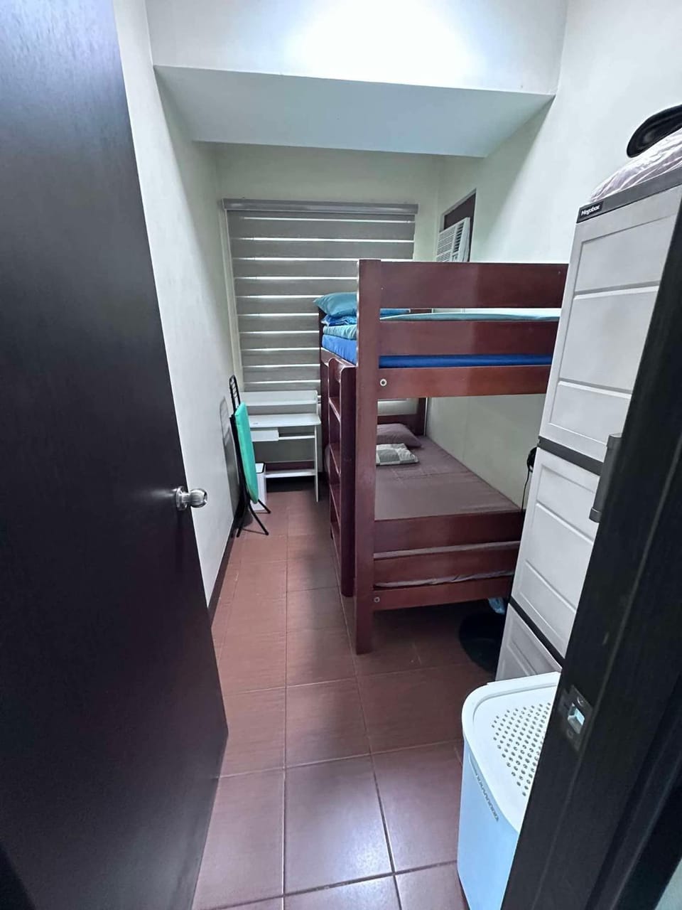 Bedroom, bunk bed