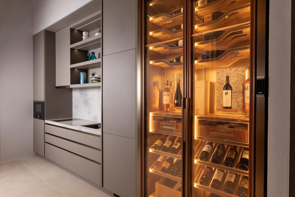 Kitchen or kitchenette, oven, stove