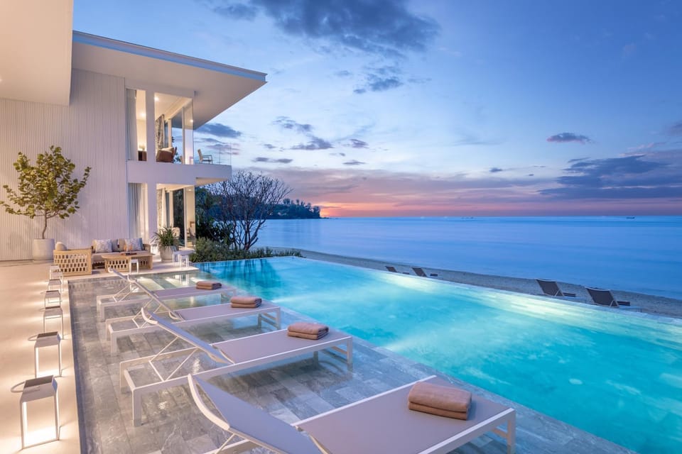 Pool view, Swimming pool, Swimming pool, sunbed