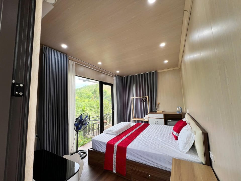Bed, Photo of the whole room
