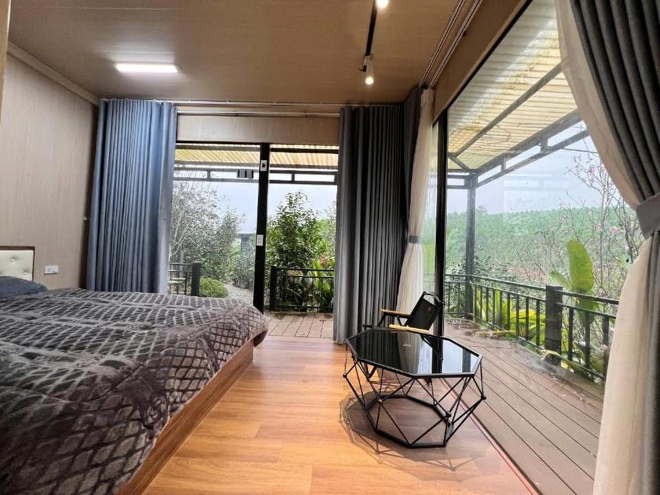 Làng Sinh Thái Ngọc Đồng - Eco Village Retreat Bed and Breakfast in Laos