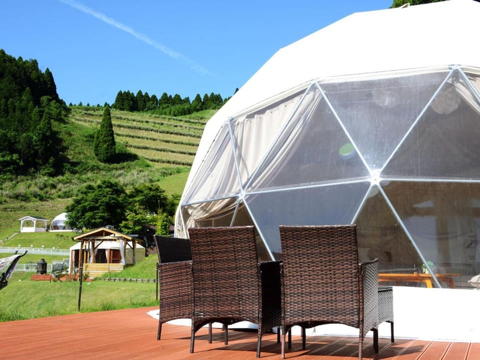 Minamiaso BlueBeeGarden Campground/ 
RV Resort in Japan