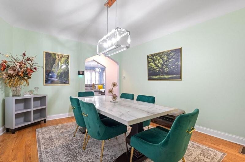 Seating area, Dining area