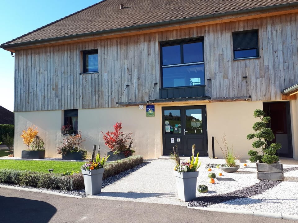Facade/entrance, Autumn, Quiet street view