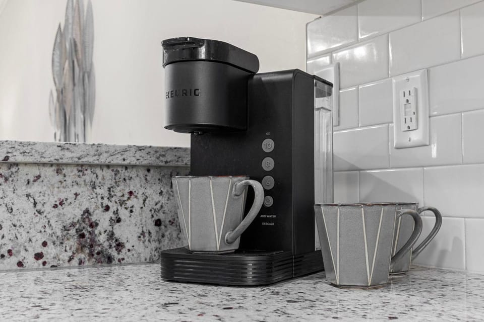 Coffee/tea facilities, Kitchen or kitchenette