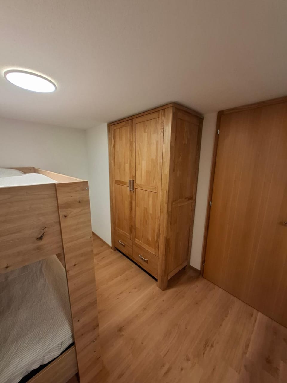 Bedroom, wardrobe
