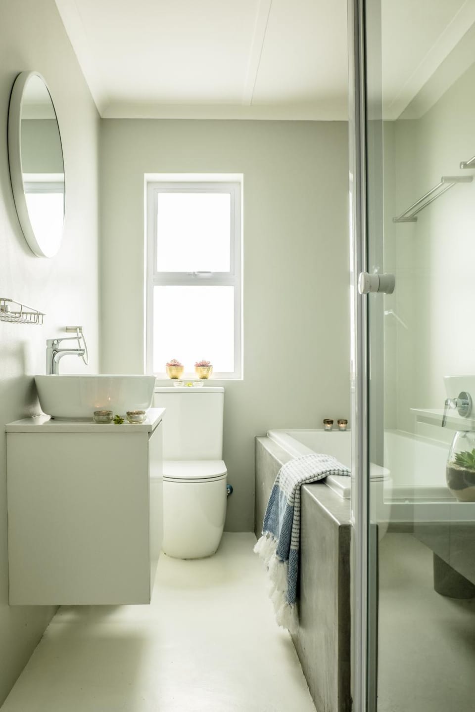 Shower, Toilet, Bathroom, Bath