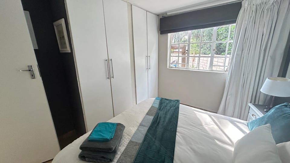Artzys private Flatlet 1km to Olivedale Clinic Apartment in Randburg