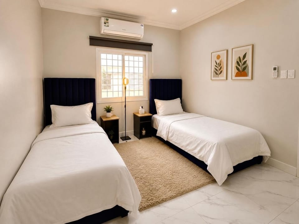 شقة هادئة بثلاث غرف نوم Apartment in Al Khobar