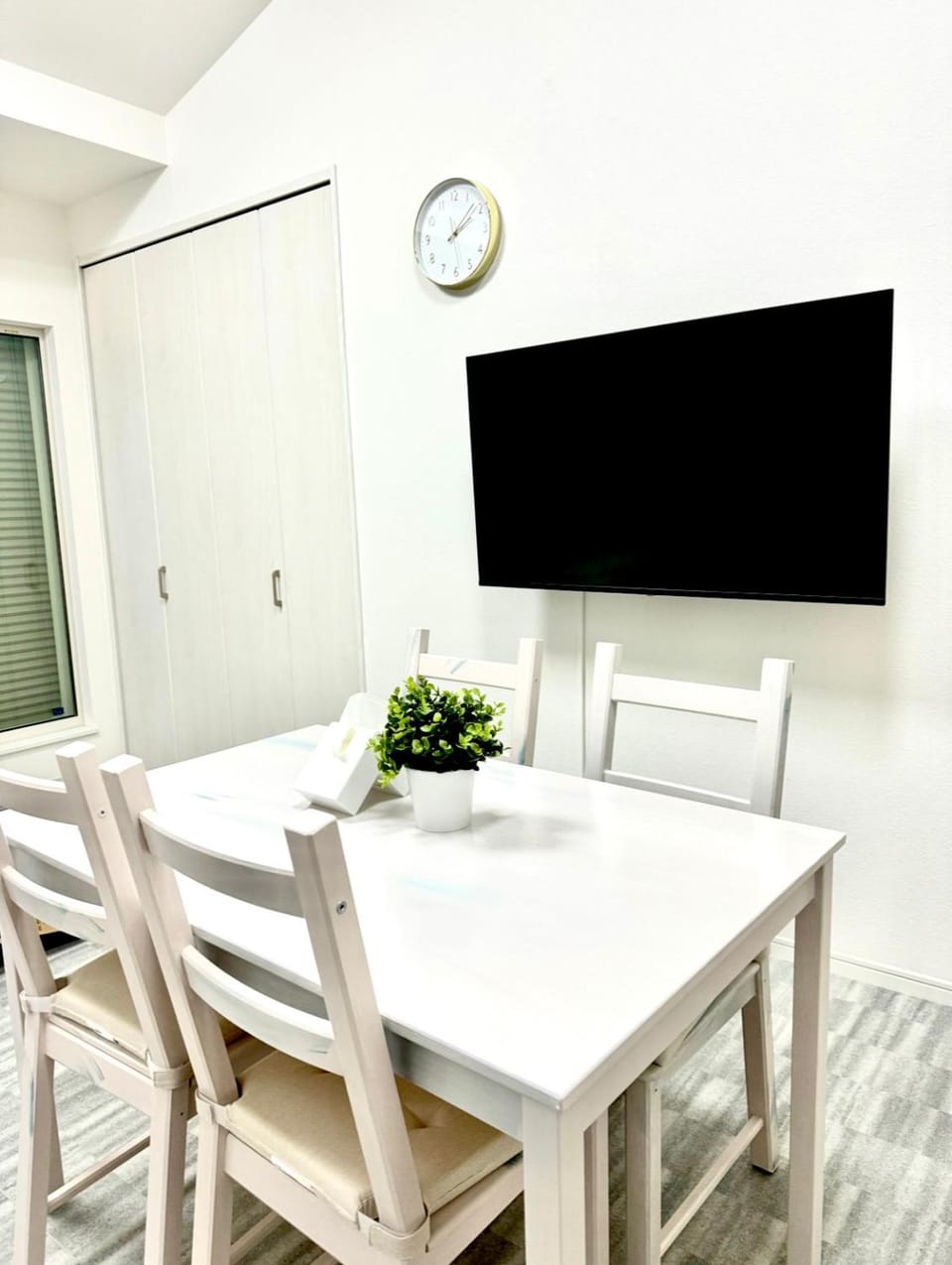 TV and multimedia, Dining area