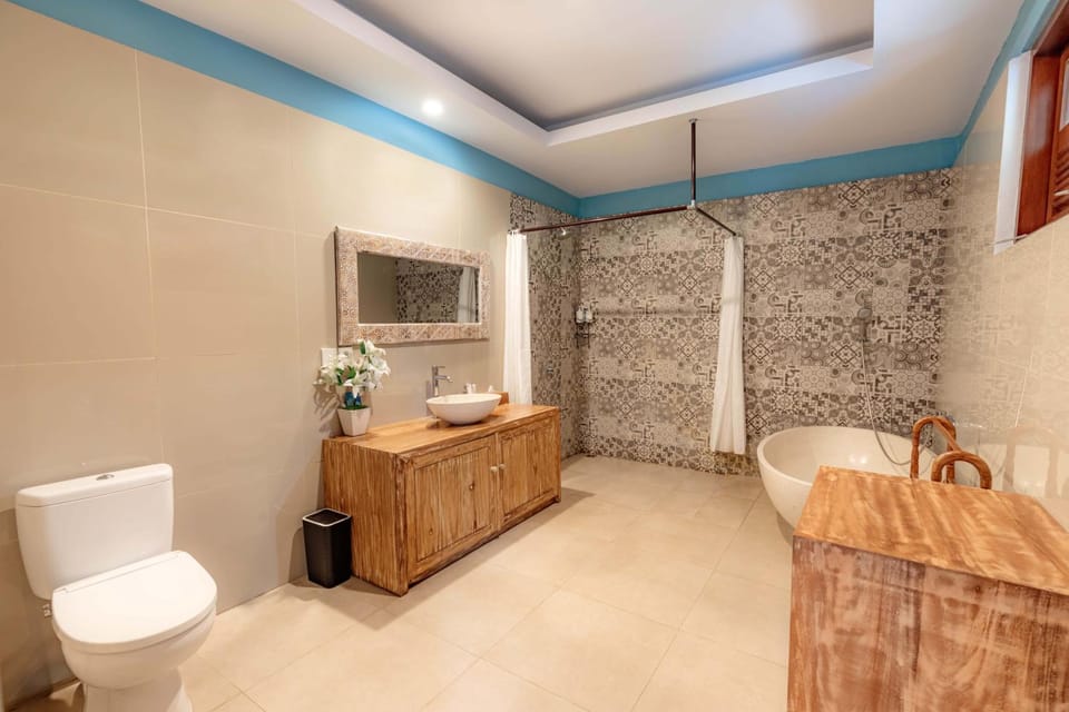 Bathroom, Bath