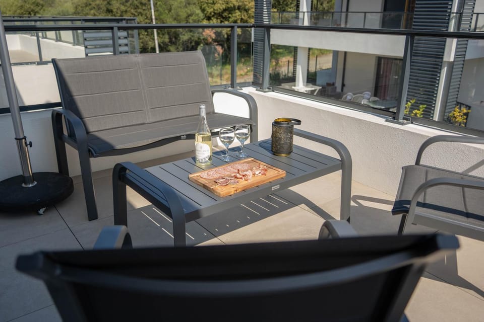 Studio moderne et lumineux, proche centre ville Apartment in Propriano
