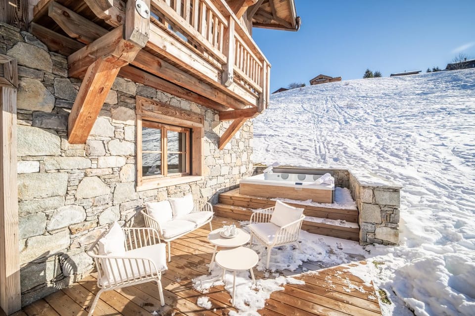 Natural landscape, Winter, View (from property/room), Balcony/Terrace, Seating area