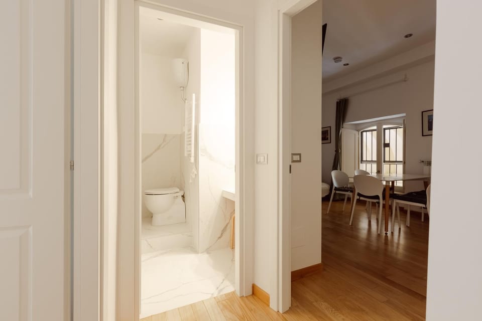 Bathroom, View (from property/room), Kitchen or kitchenette