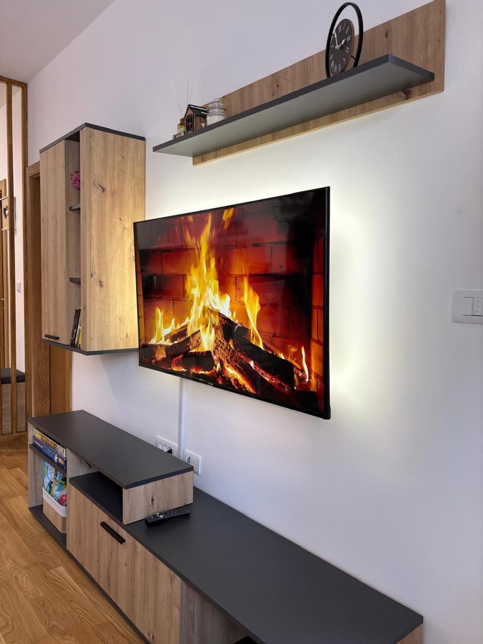 Communal lounge/ TV room, TV and multimedia